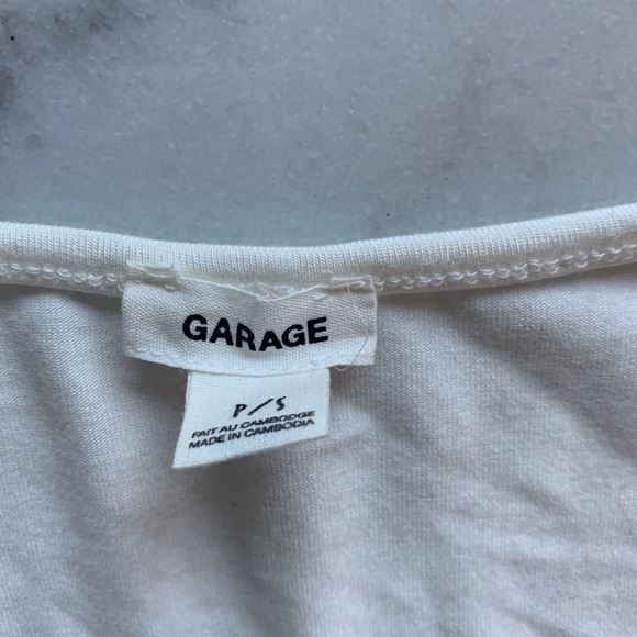 Brand new white body suit from garage! - Picture 2 of 4